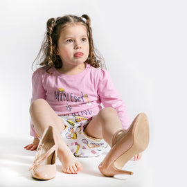 Mining pattern short for girl